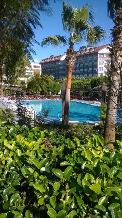 Blick in den Garten Aydinbey Kings Palace & Spa