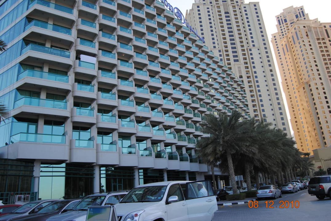 Eingangsseite Hilton Dubai Jumeirah