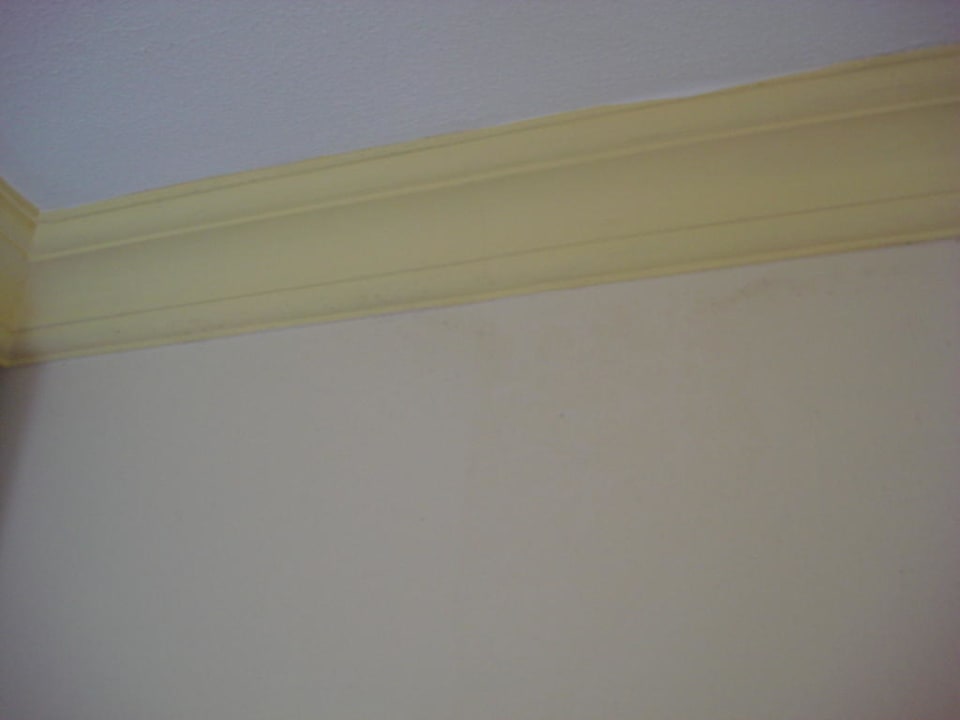 Zimmerdecke und Wand Kamelya Aishen Club