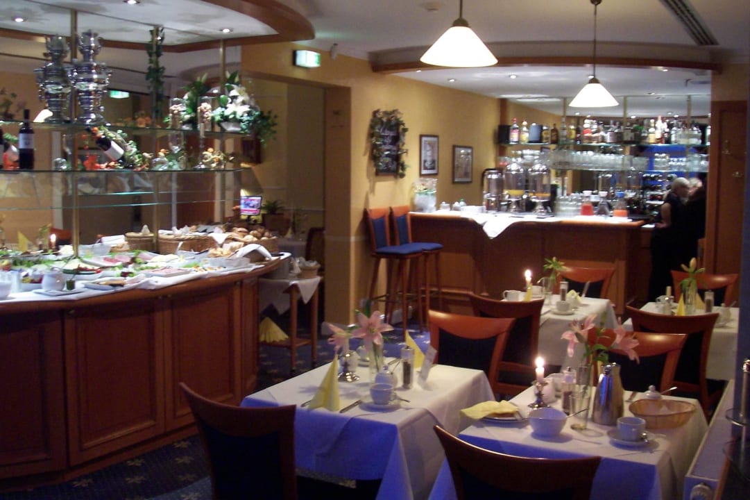 Frühstücksbüffet KurparkHotel Warnemünde