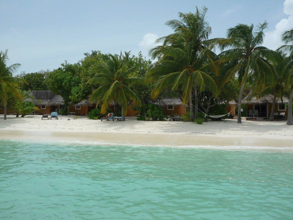 Пляж Kuredu Island Resort & Spa