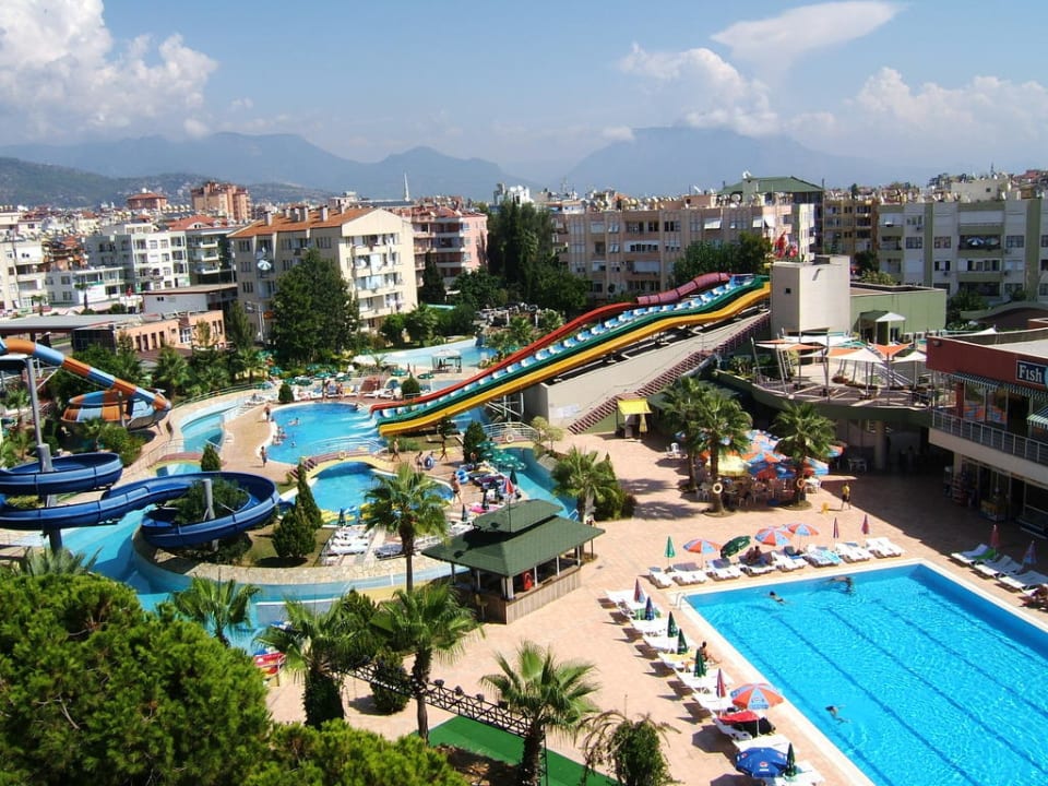 Вид из окна ресторана Hotel Aslan City Kleopatra