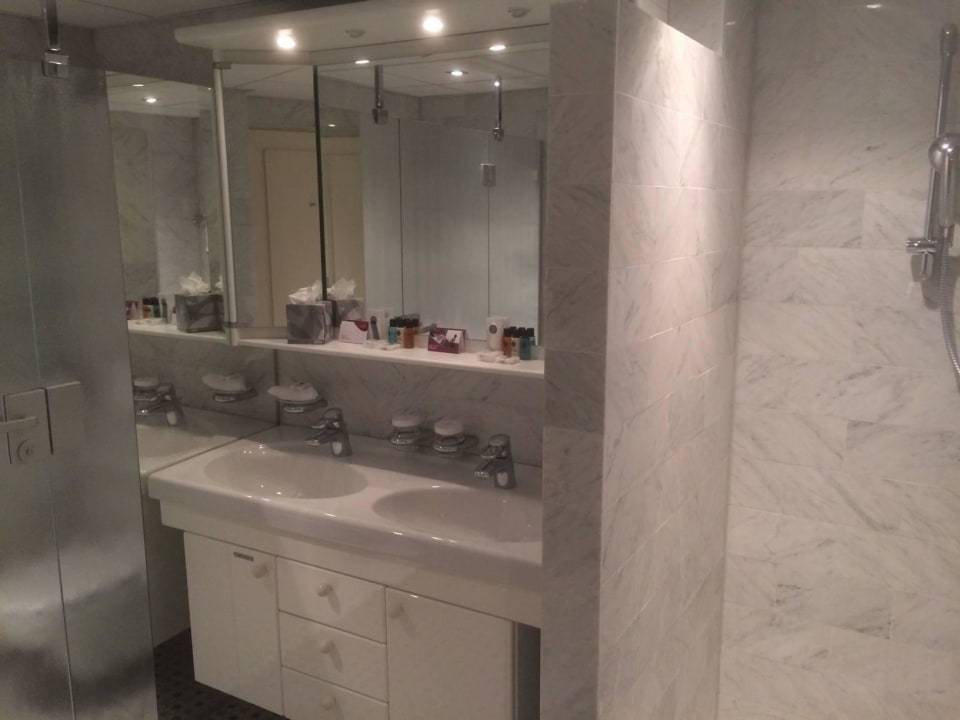 Badkamer Leonardo Royal Hotel Den Haag Promenade