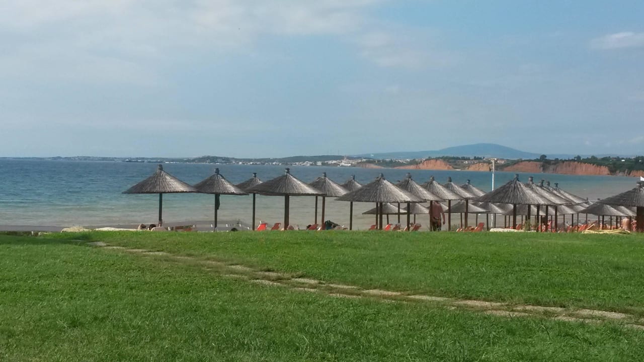 Blick zum Strand Istion Club & Spa