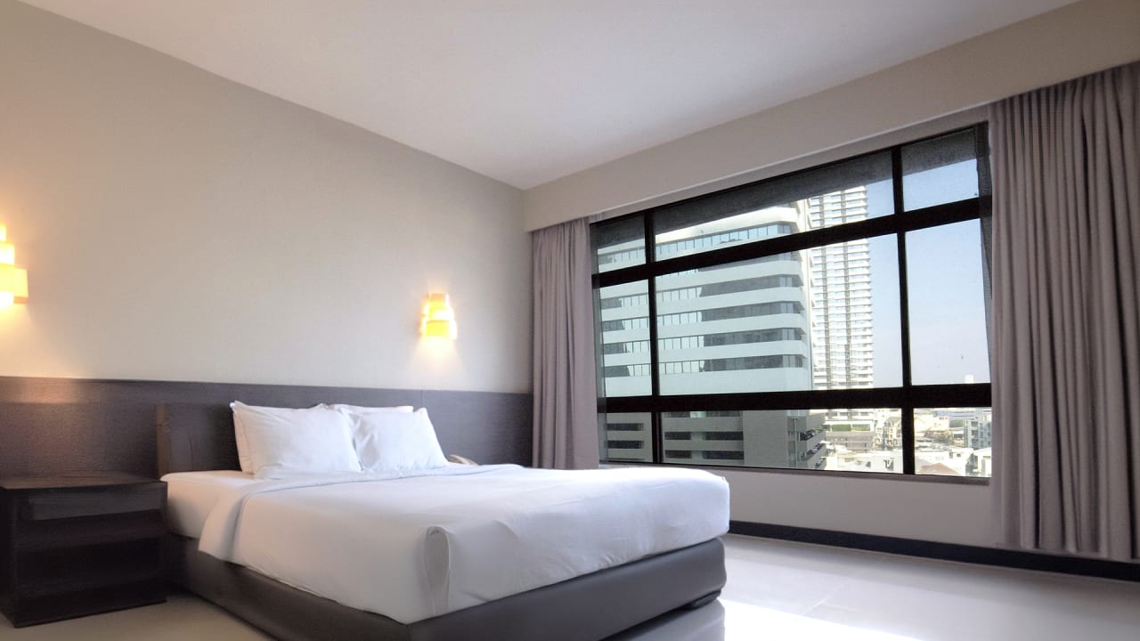 Zimmer Pinnacle Lumpinee Park Hotel