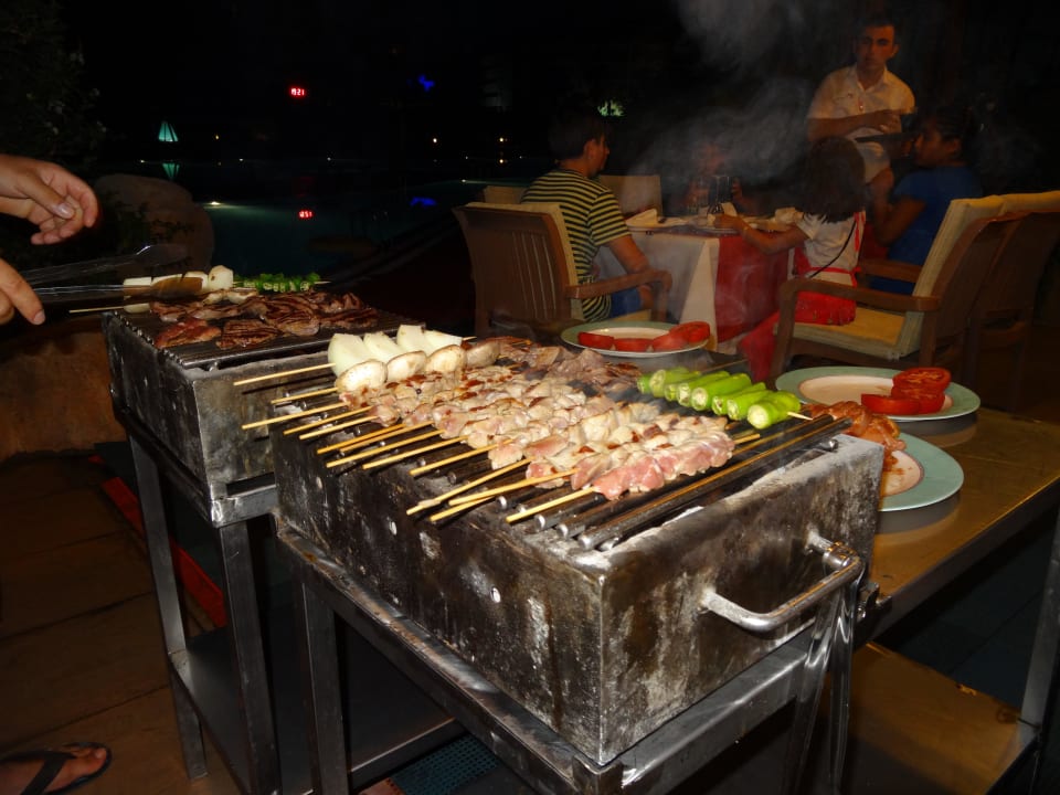 Barbeqce-Abend! VONRESORT Golden Beach