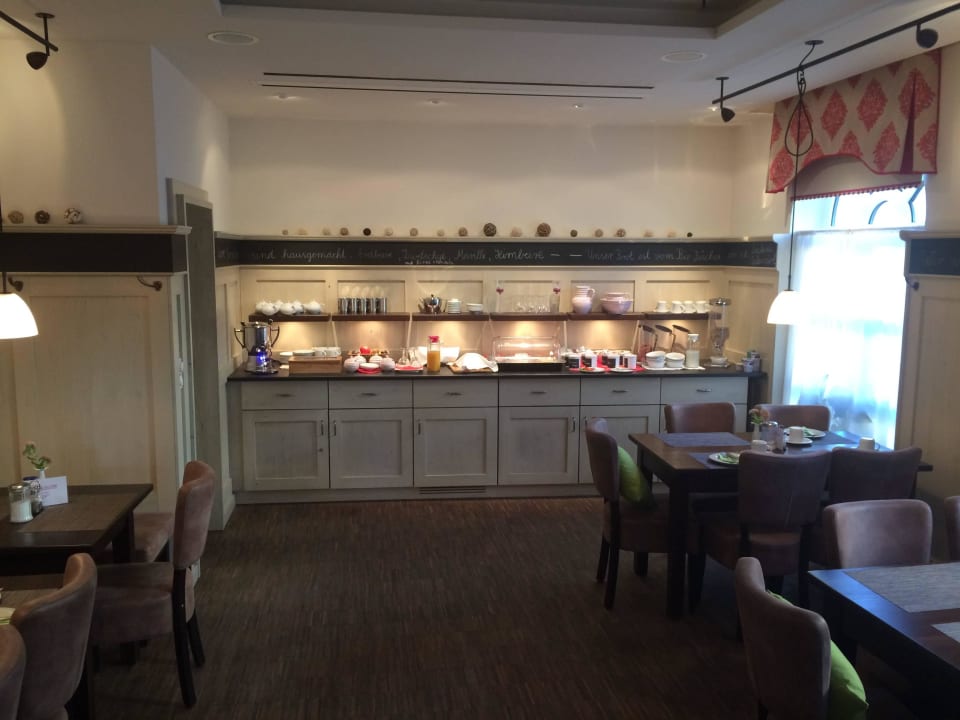 Frühstücksbuffet Hotel Zum Grünen Baum Plattling