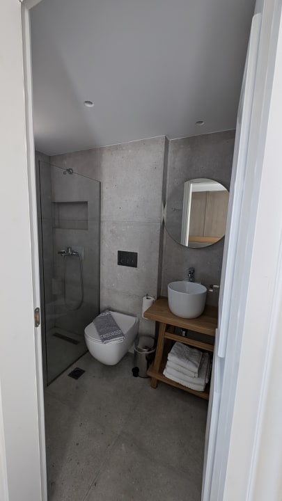 Zimmer Nami Hotel & Suites