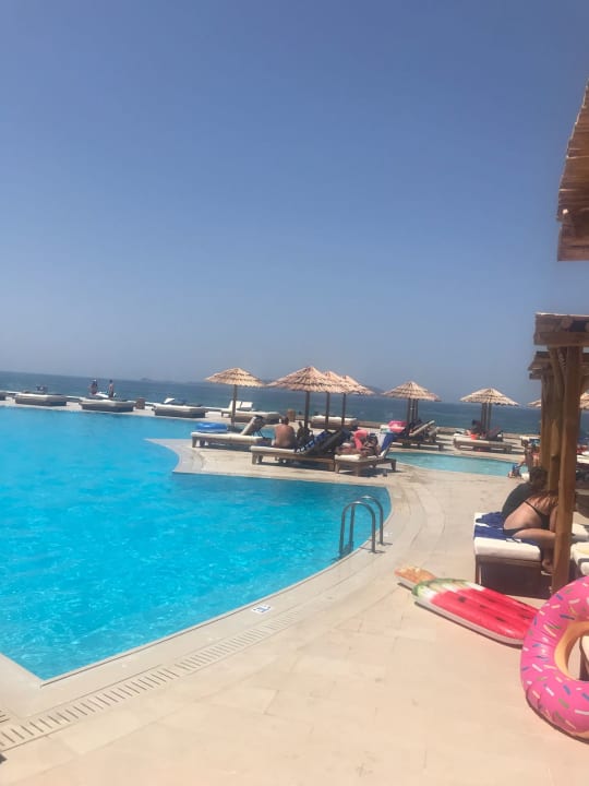 Pool Mitsis Selection Rinela