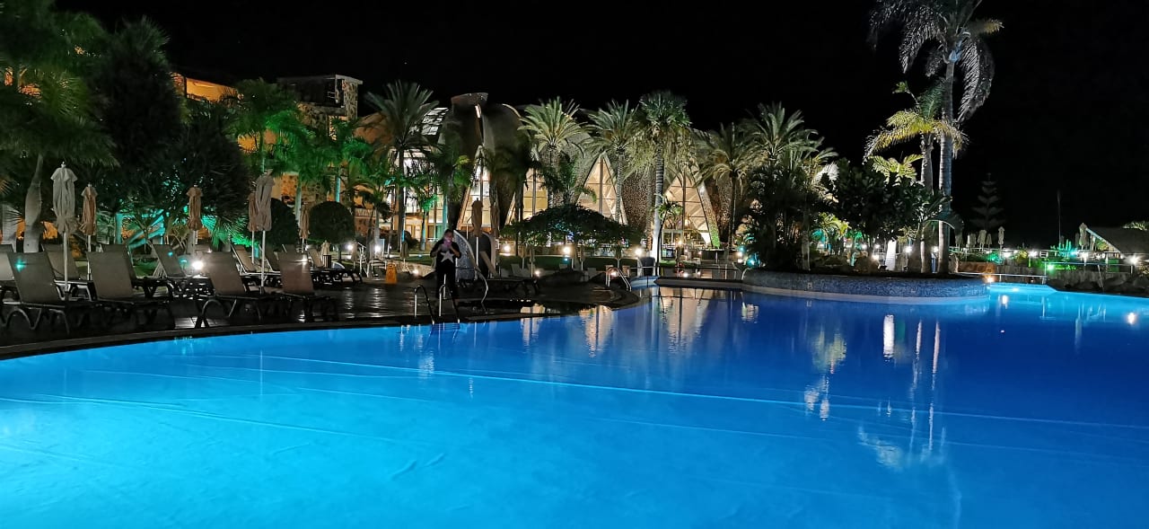 Pool H10 Playa Meloneras Horizons Collection