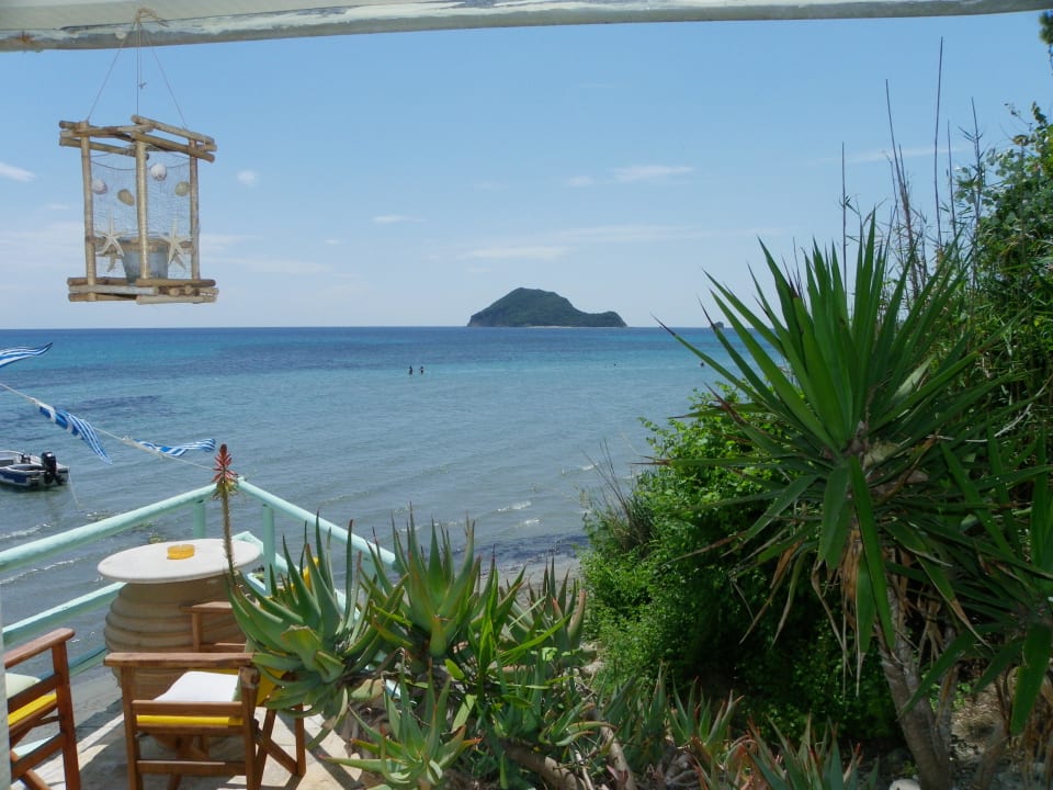 In Thalassa Cafe Bar Porto Koukla Beach