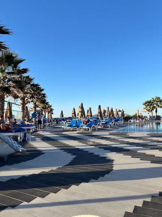 Pool Arina Beach Resort