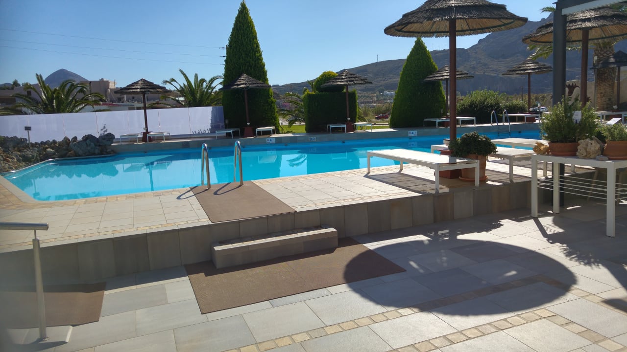 Pool Alianthos Estate Resort