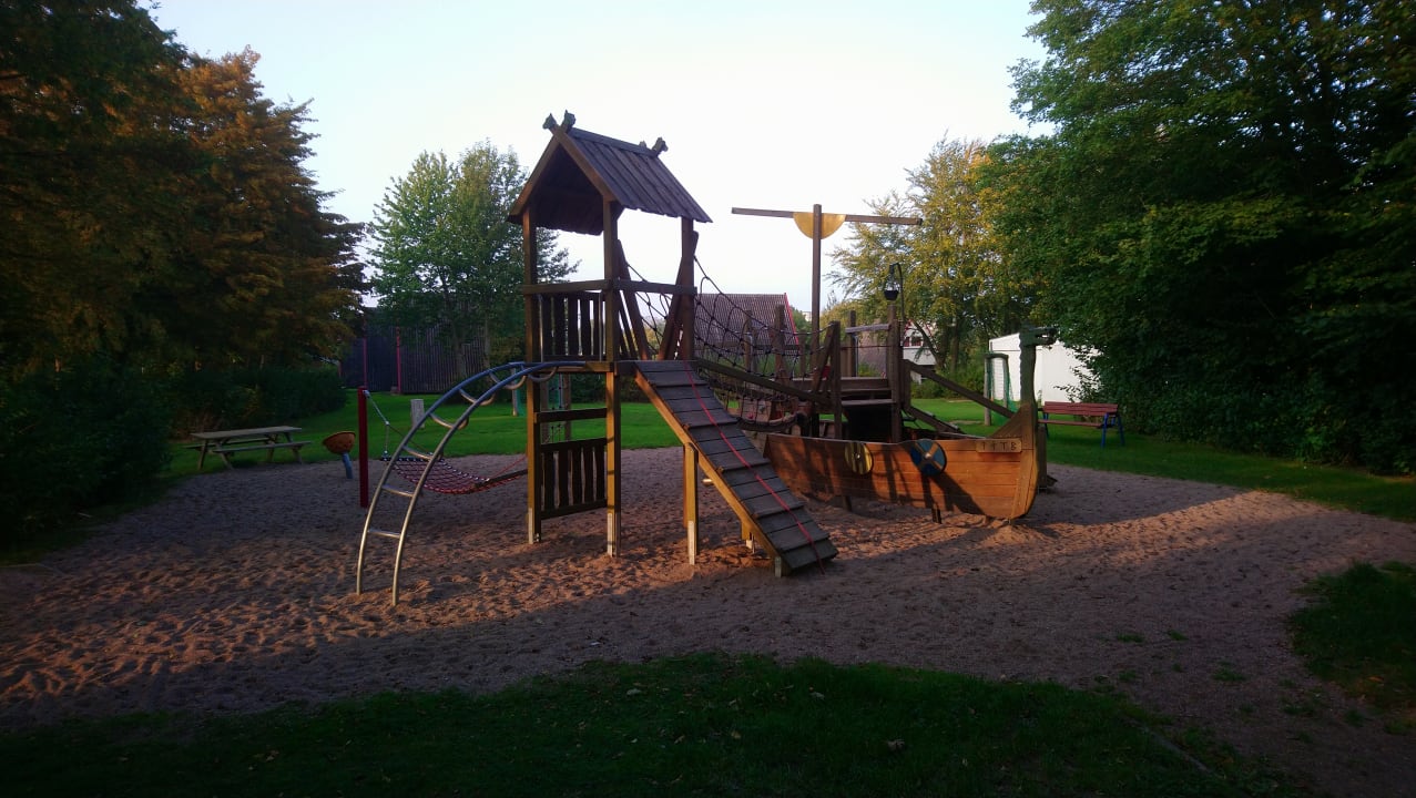 Sport & Freizeit Ferienhauspark Asgard in Damp