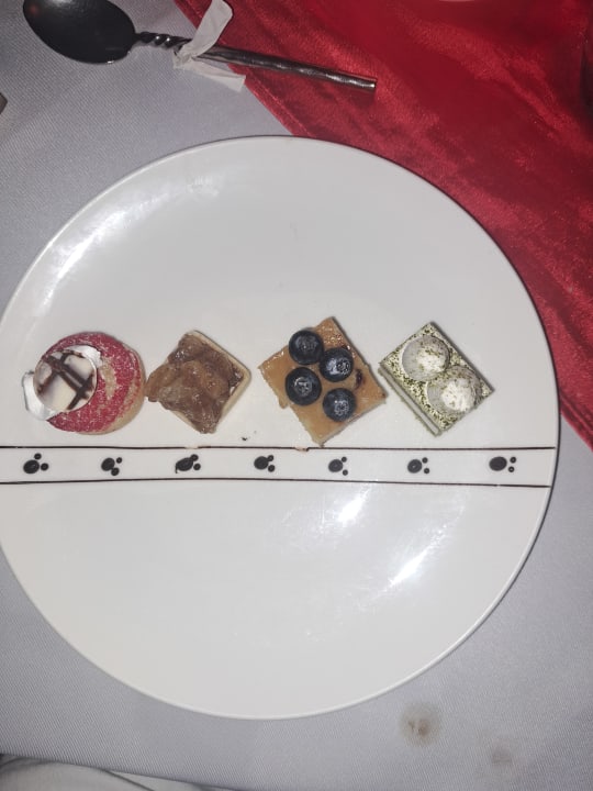 Gastro NH Collection Maldives Reethi Resort