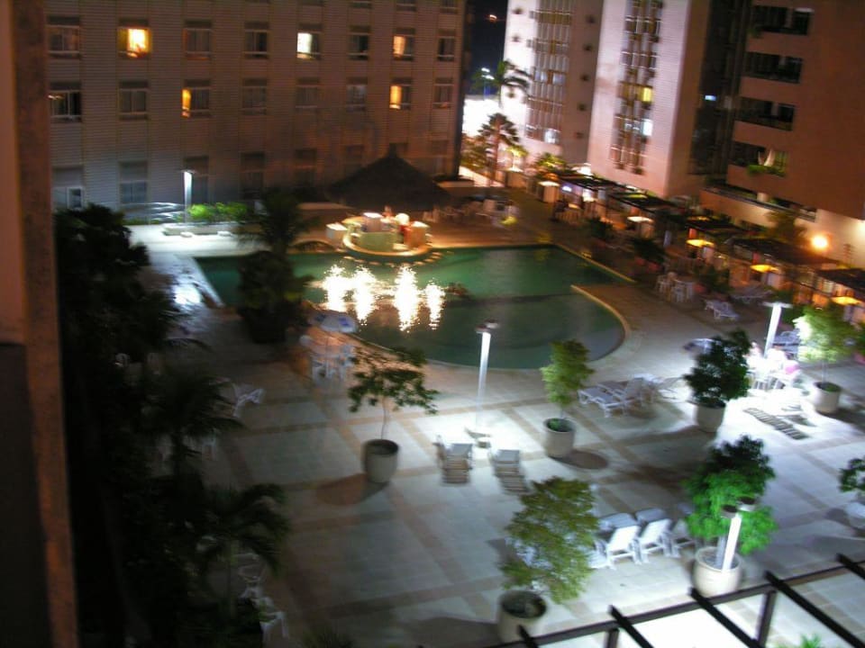 Hotel wieczorem Oasis Atlantico Imperial