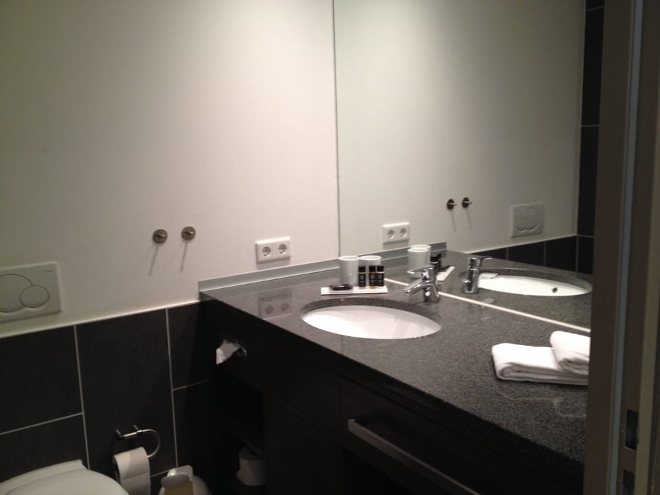 Großes Badezimmer Factory Hotel