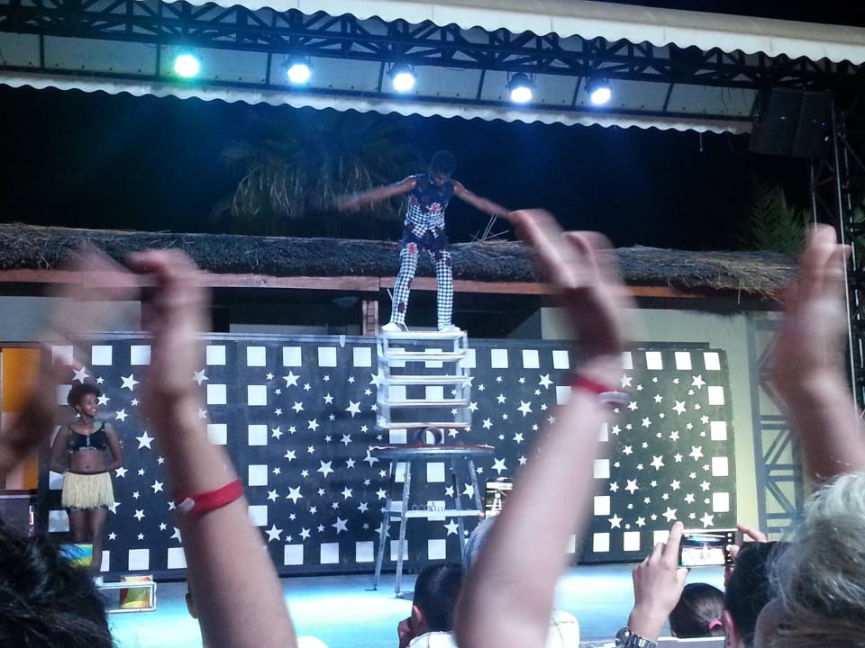 Abendprogramm Quattro Beach Spa & Resort