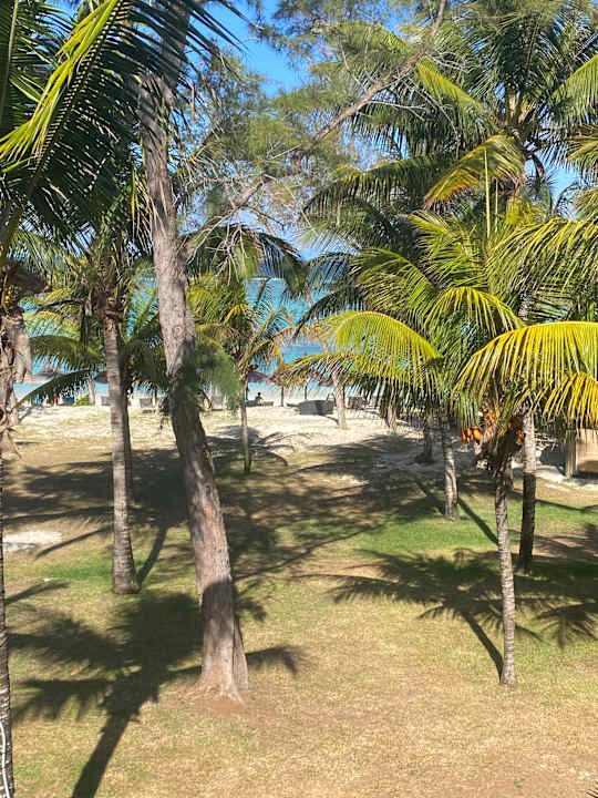 Zimmer Crystals Beach Resort Belle Mare, a member of Radisson Individuals