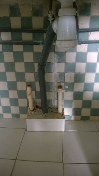 Unter dem Waschbecken Hotel Tagadirt