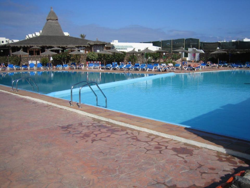 Poolansicht SBH Hotel Royal Monica