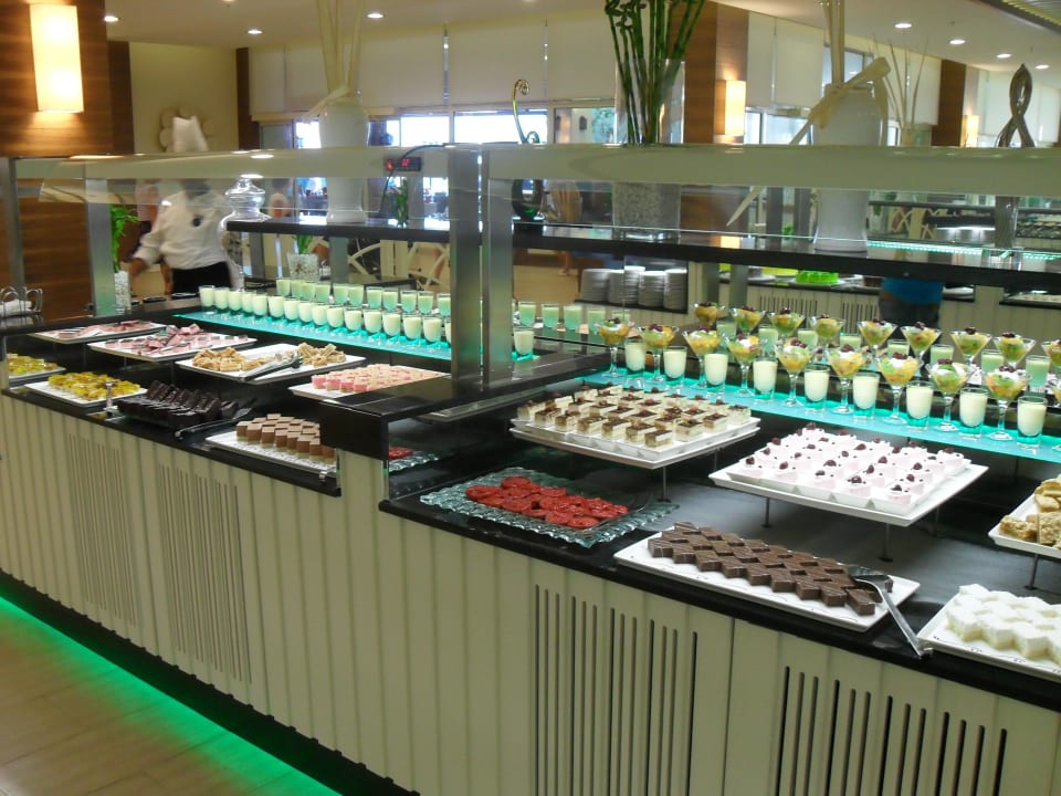 Buffet Paloma Oceana