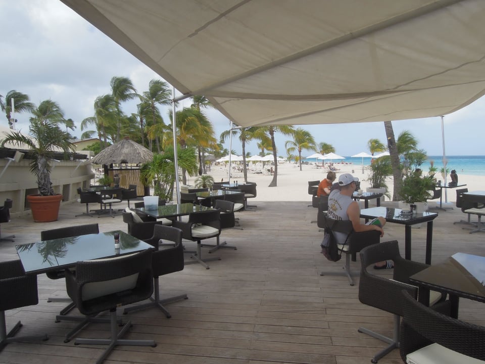 Pirate's Nest beim Frühstück Bucuti & Tara Beach Resort - Adults only