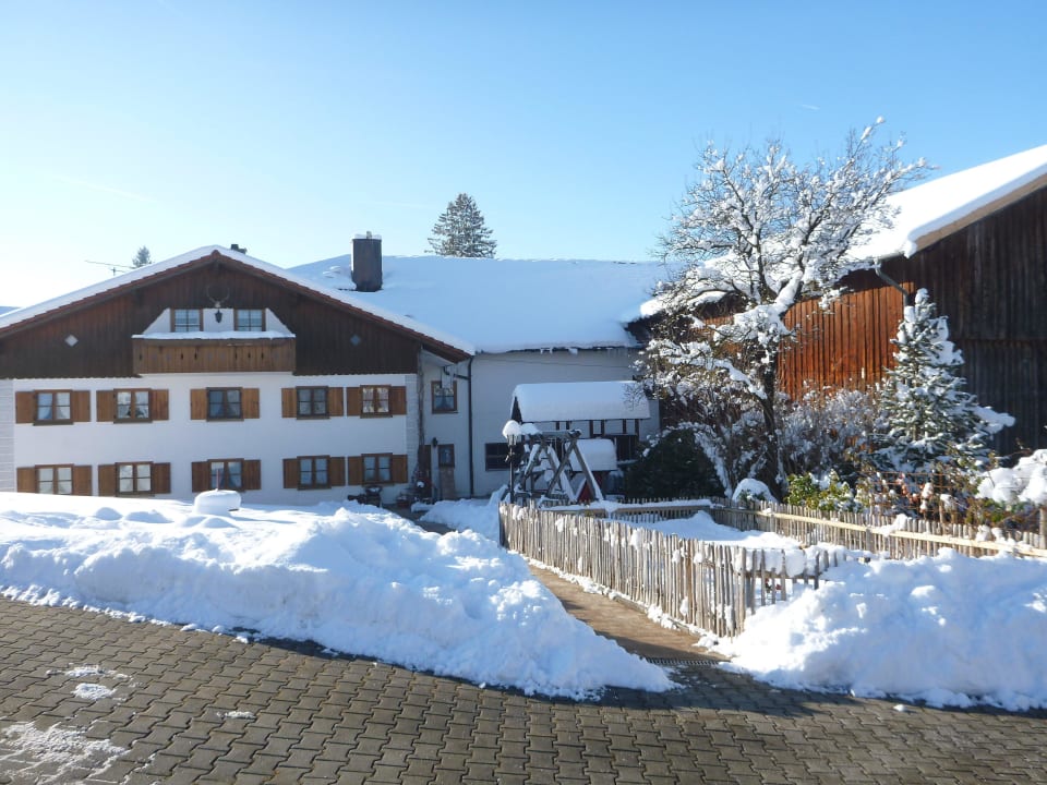 Haupthaus im Winterkleid Ferienhof - Bauernhof Hefele