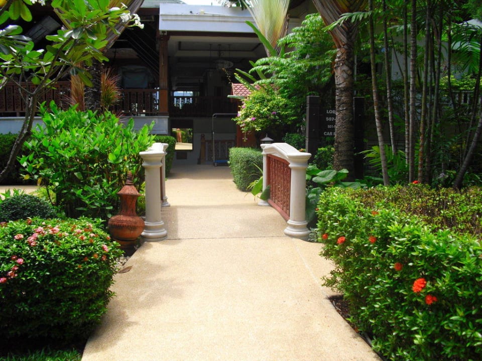 Der Weg zur Rezeption Banana Fan Sea Resort