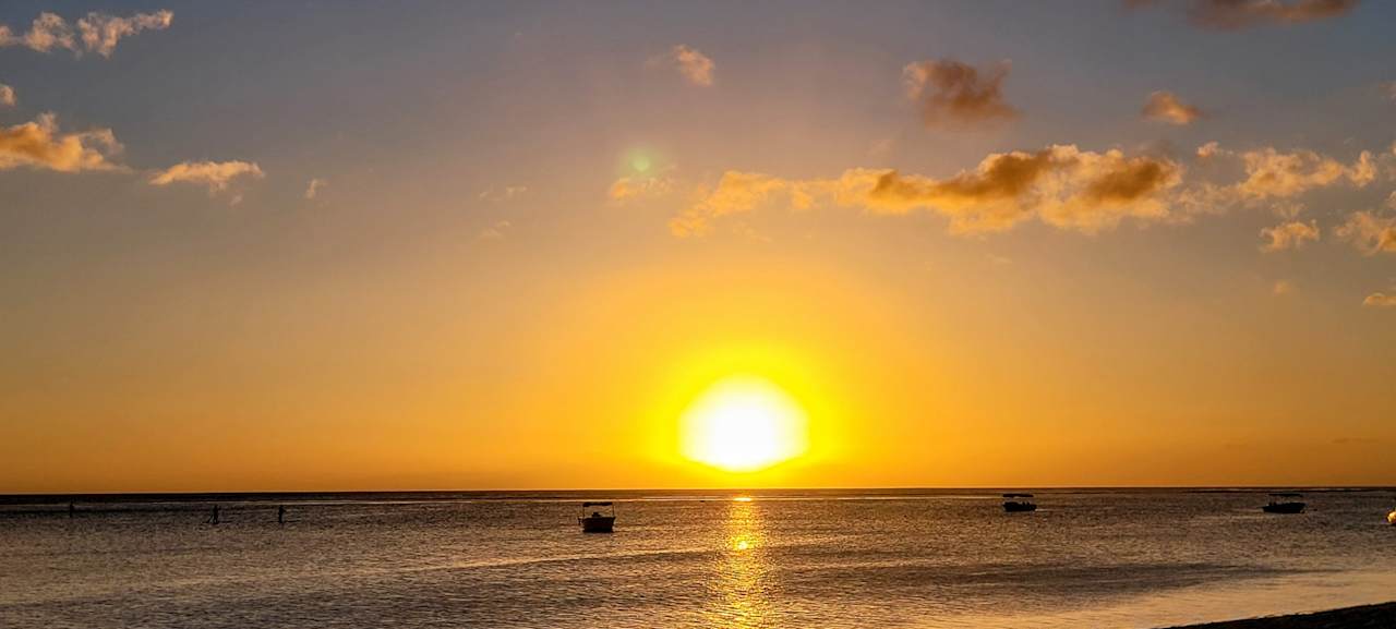 Strand La Pirogue Mauritius