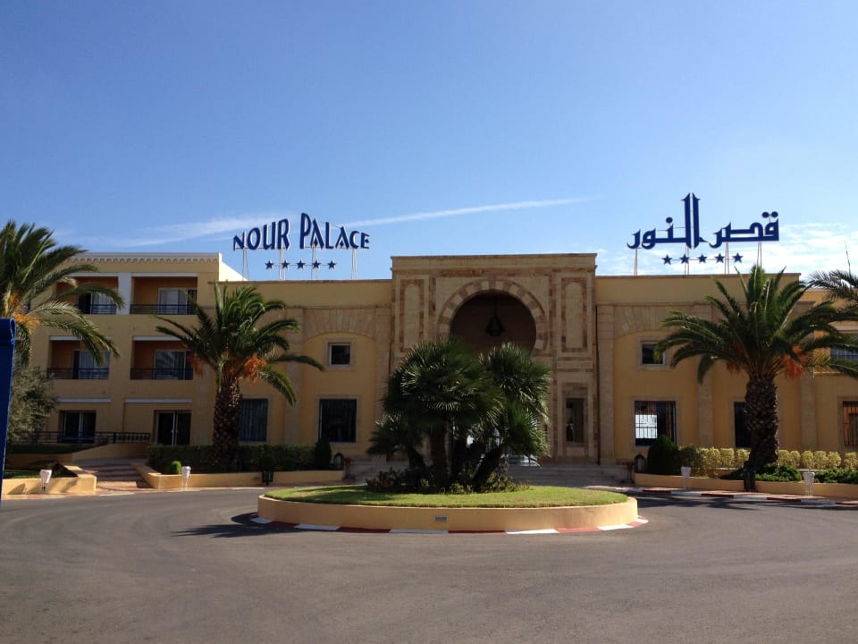 Auffahrt zum Hotel Nour Palace Resort & Thalasso