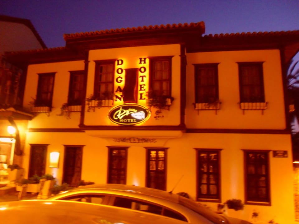 Hotel Dogan bei Nacht Dogan Hotel by Prana Hotels & Resorts