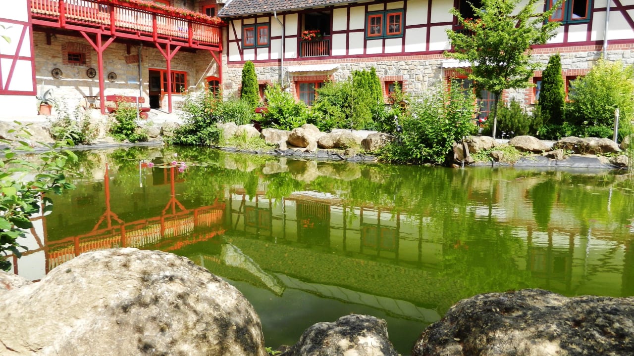 Innenhof zwei Hotel Gut Voigtländer