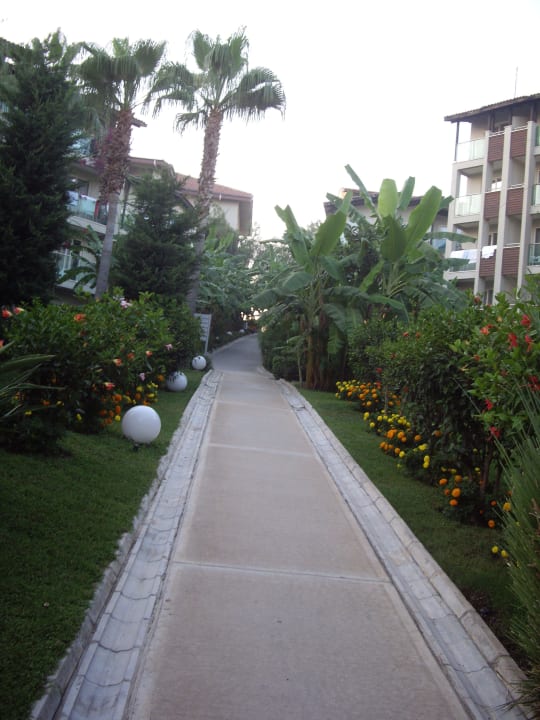 Gartenweg Sealife Buket Resort & Beach