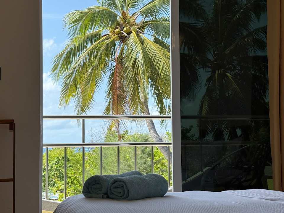 Zimmer Noah Private Beach House: An Oceanfront Gateaway