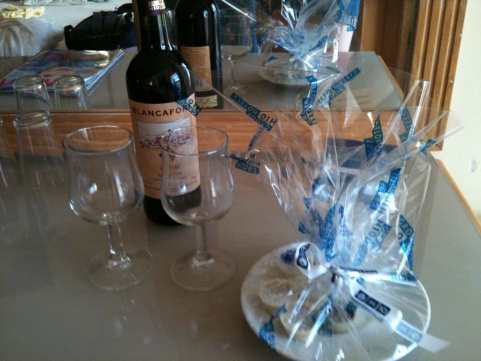 Lanzarote-Wein und Pralinen H10 Timanfaya Palace - Adults only