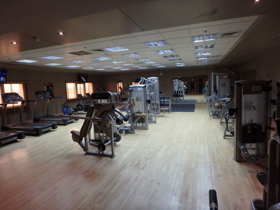 Teilansicht des Fitnessraums TIME Grand Plaza Hotel