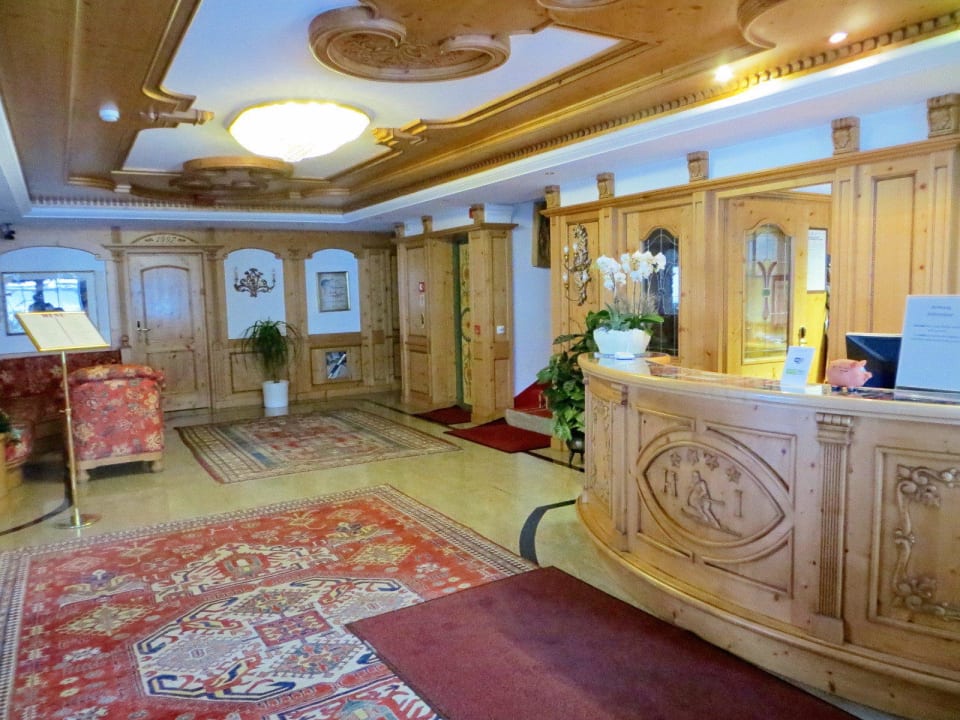 Rezeption und lobby Hotel Interski