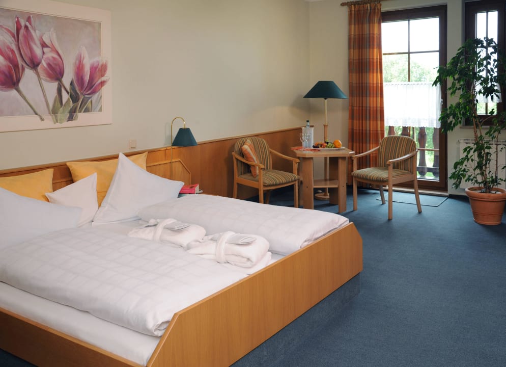 Doppelzimmer mit Balkon Waldhotel Kreuztanne