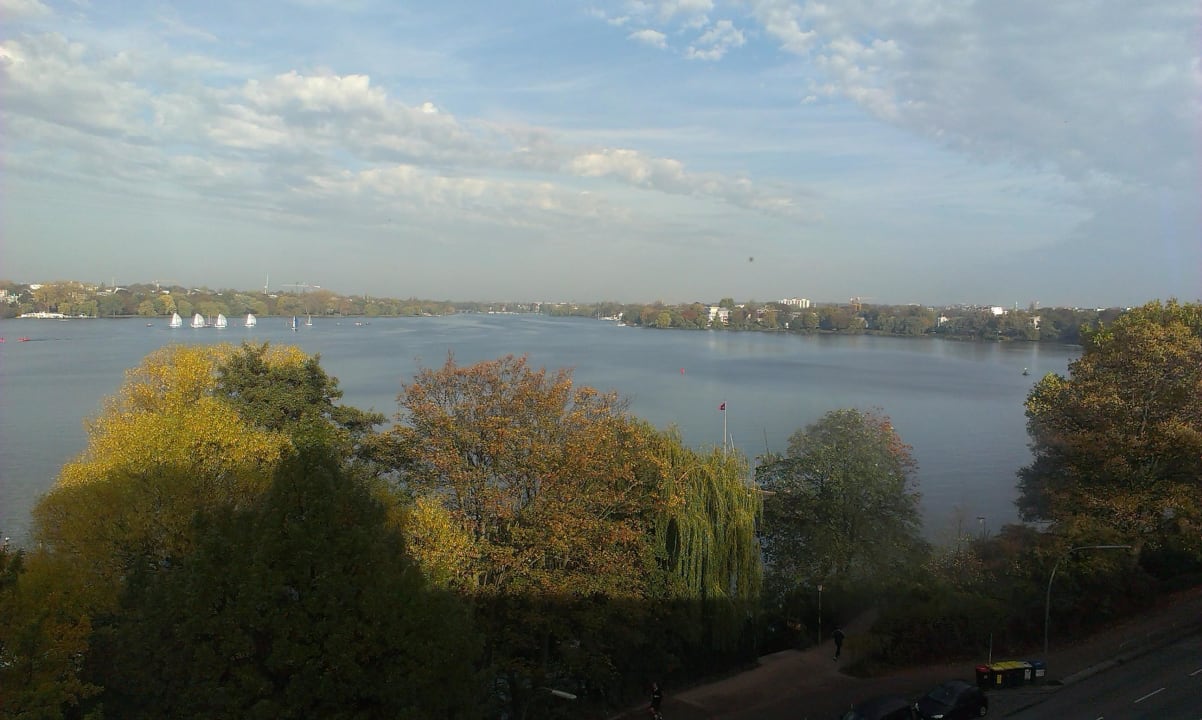 Zimmer mit Blick auf die Alster, Wunderschön Relexa Hotel Bellevue Hamburg