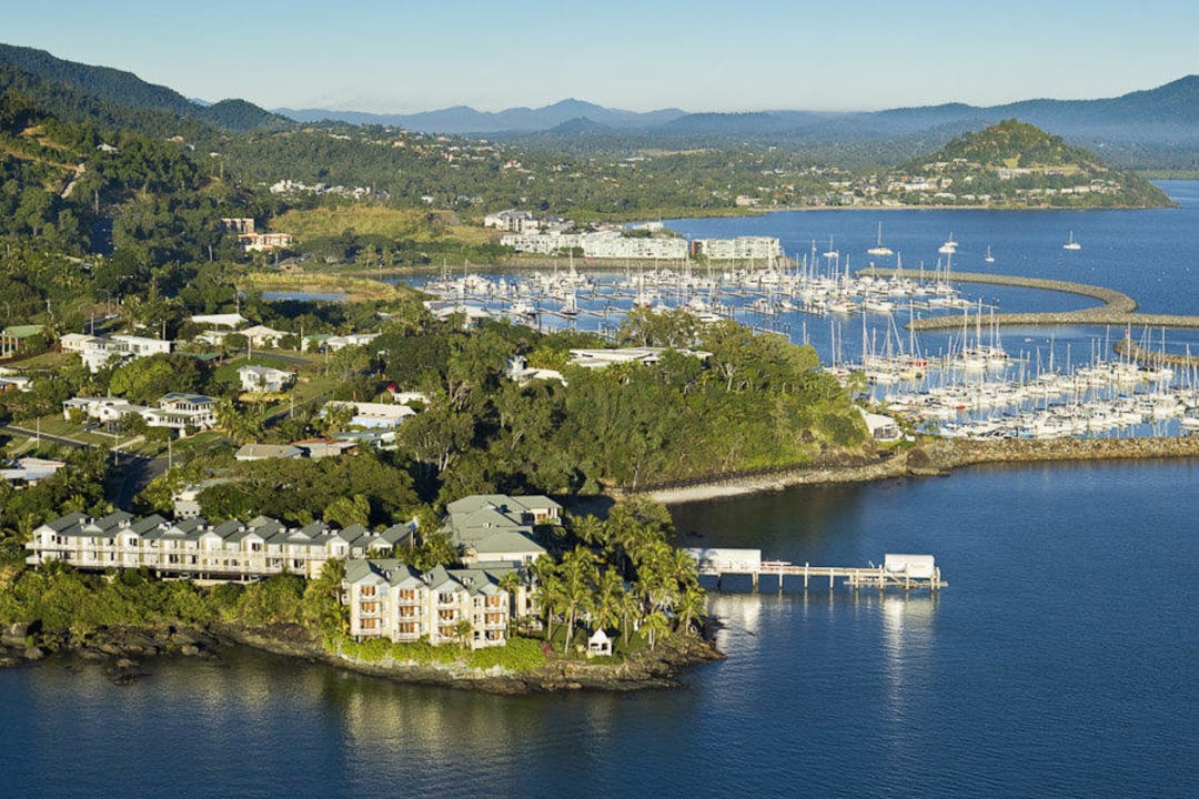 Coral Sea Resort Ocean Side Hotel Coral Sea Resort