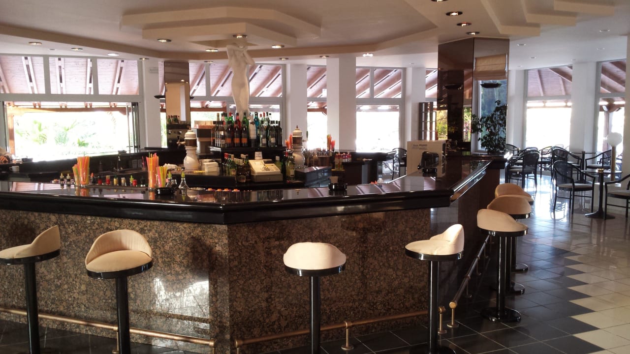 Indoorbar Anissa Beach & Village