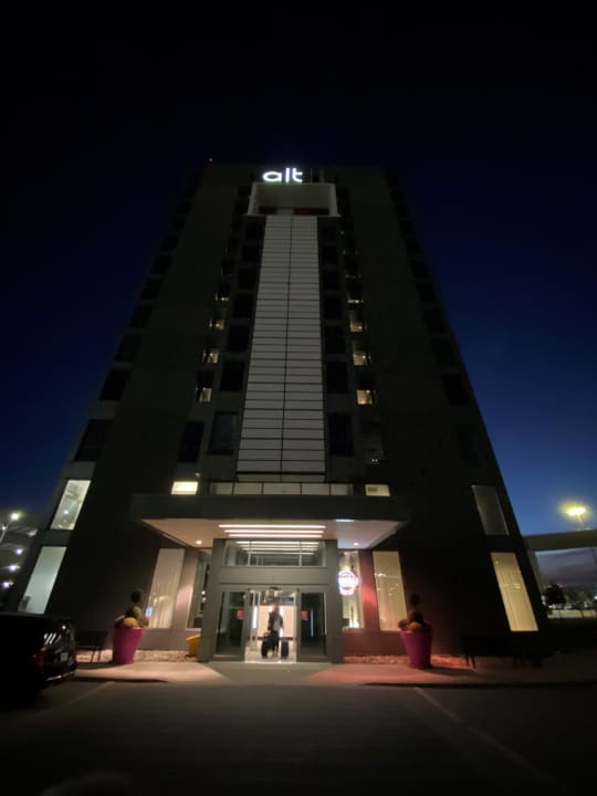 Außenansicht ALT Hotel Toronto Airport