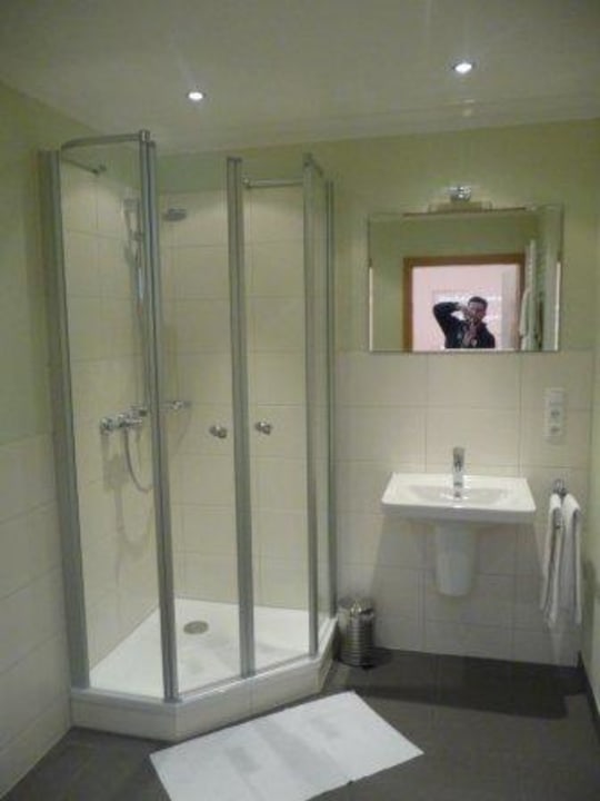 Bad mit Dusche Hotel-Gasthof-Fellner