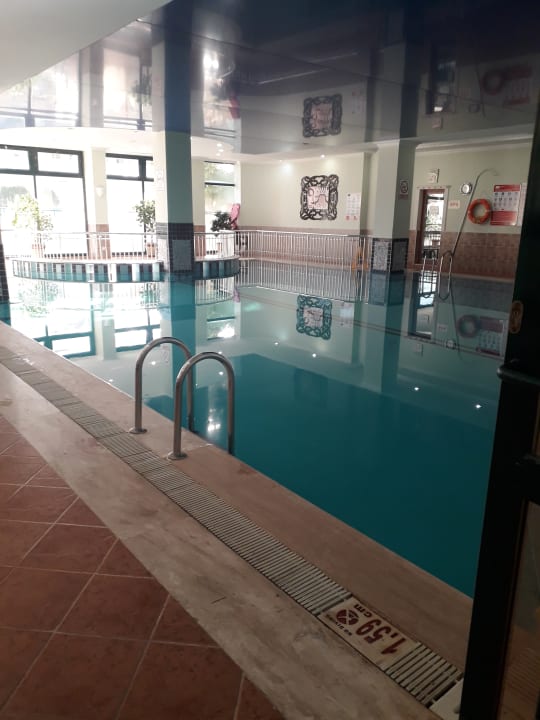 Pool Grand Seker Hotel