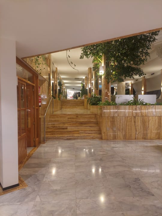 Lobby Hotel Exagon Park