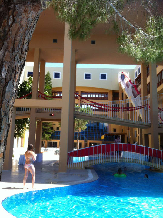 Hotel Excelsior Corinthia Asteria Collection Side