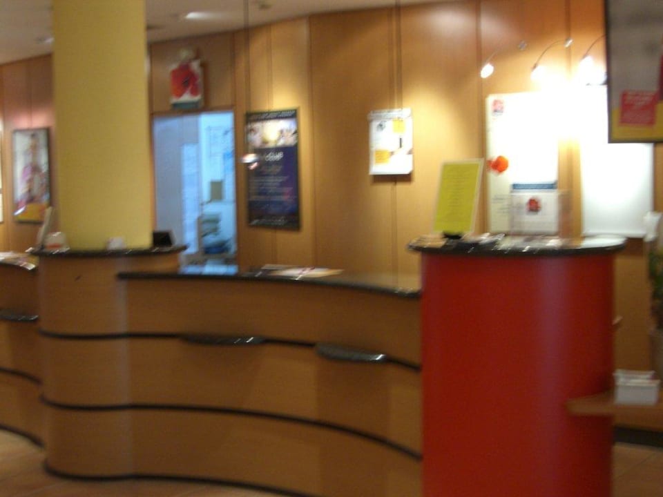 Lobby B&B Hotel Frankfurt-Messe