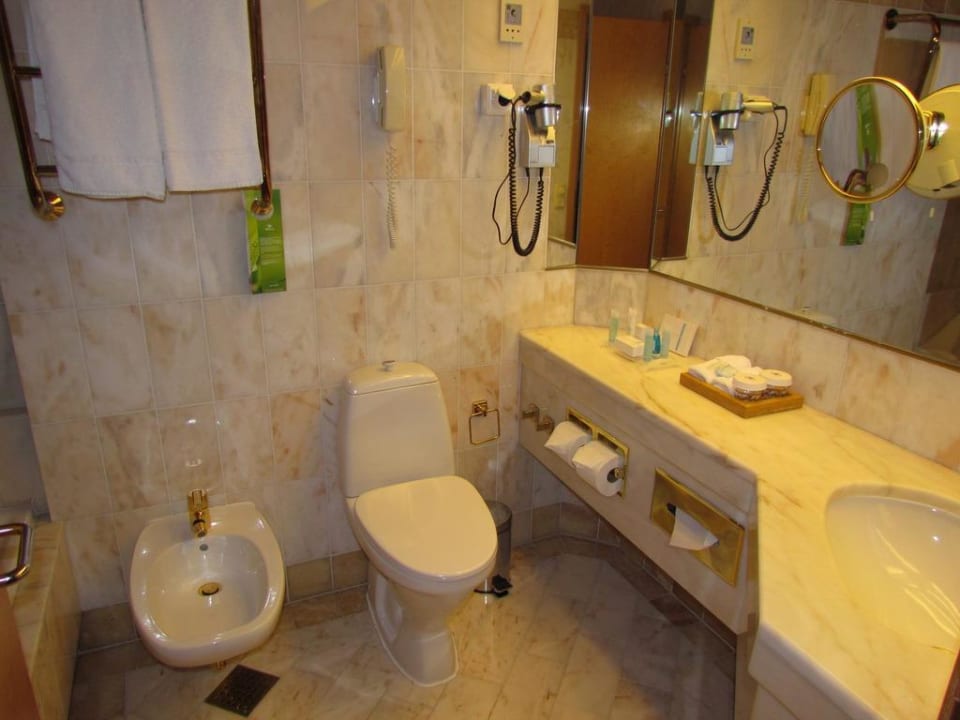 Bathroom of Presidential suite Hilton Helsinki Strand