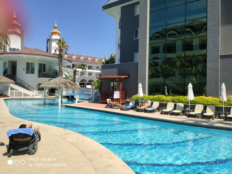 Pool Well Palace Side